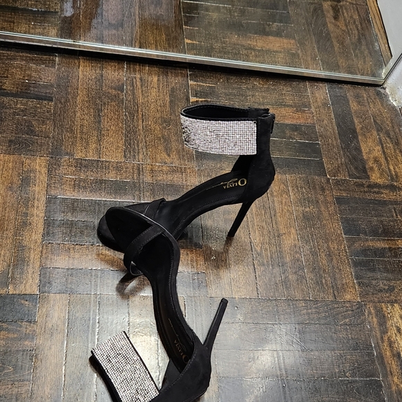 Heeled sandals - Picture 3 of 3